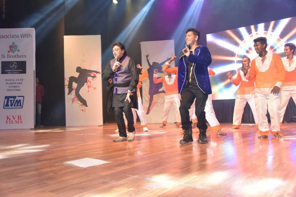 raj sinejia choreographer dance with Naresh kanodiya