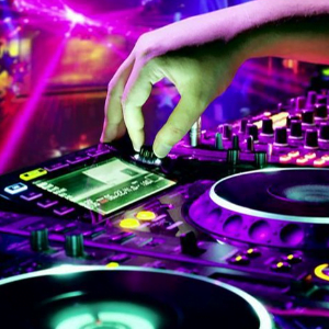 Bride and groom couple dance choreography at wedding in ahmedabad